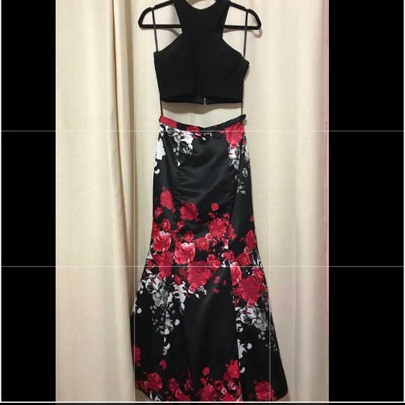 Prom Dress - Picture 4 of 4